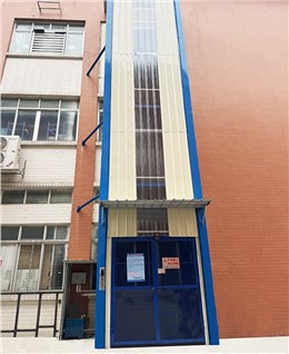室外液压升降机